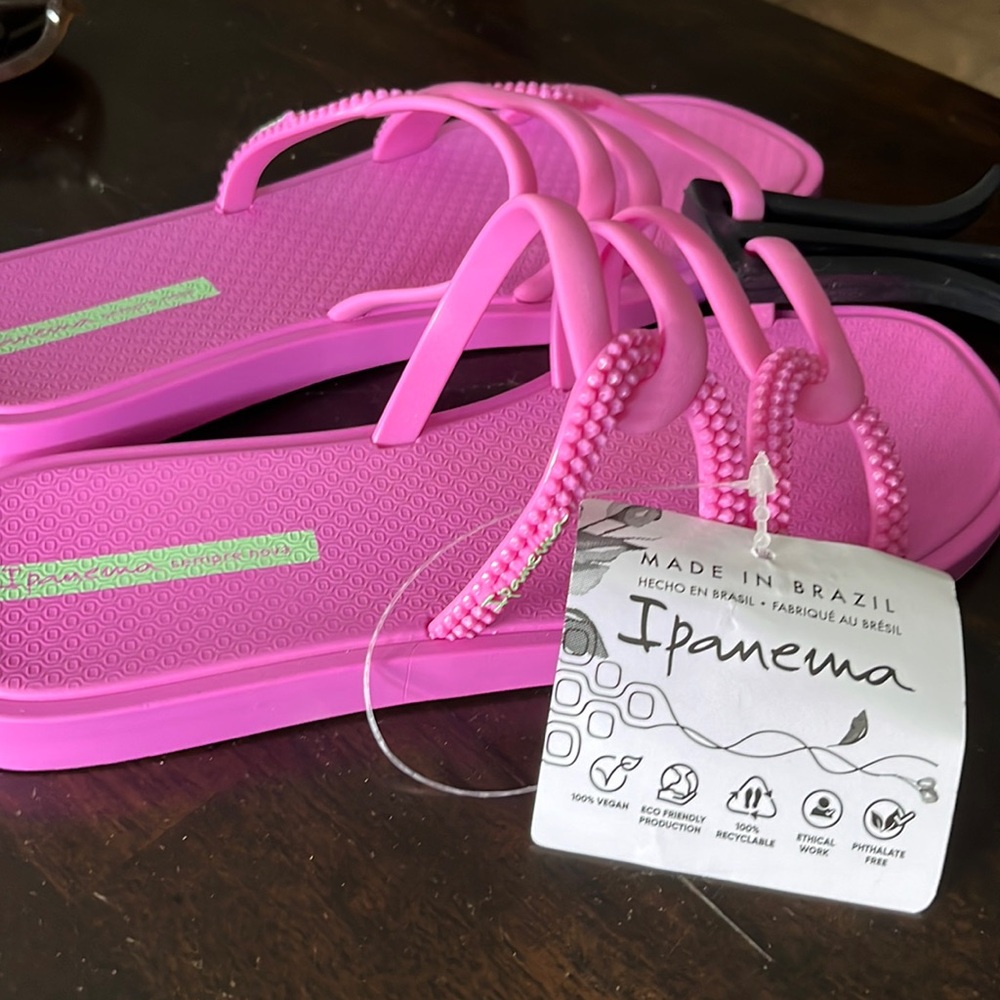 Ipanema Solar Slide in Lilac Pink color